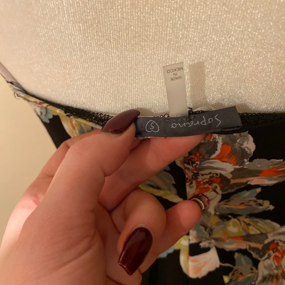 Dress - Picture 4 of 11